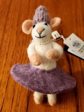 NWT FAIR TRADE GRY & SIF WOOL FELT MOUSE ORNAMENT PURPLE SKIRT/NECKLACE
